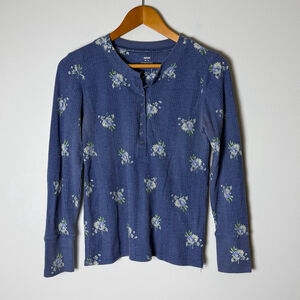 Aerie Henley Thermal Floral Long Sleeve Waffle Knit Top Size Medium Blue